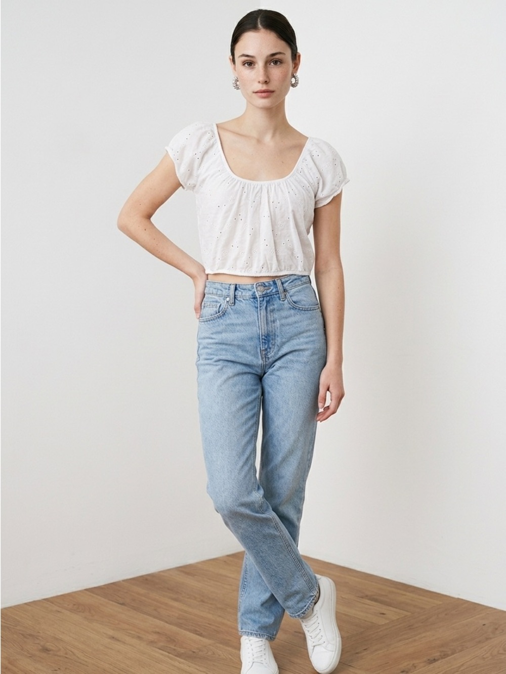 Aeropostale Eyelet Crop top